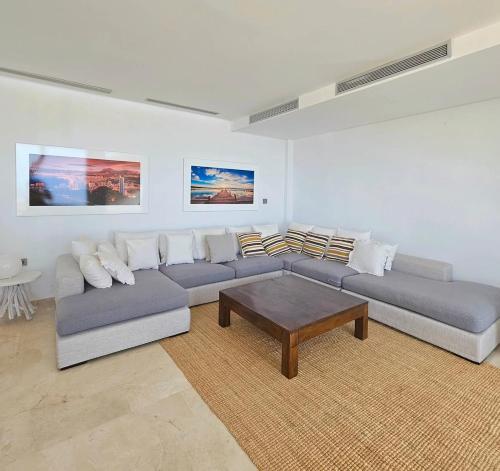 Villa Alteart Luxury Escape in Atea