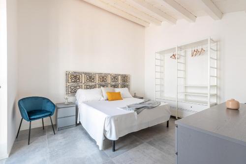 Ballarò Duplex with Terrace by Wonderful Italy - image 3