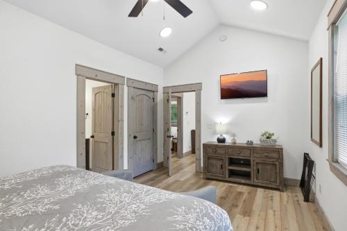 Sanctuary Retreat home - image 6