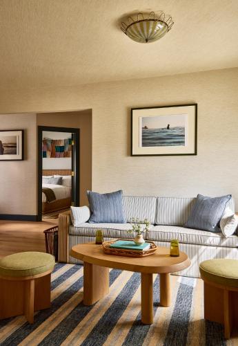 Sunset Beach Motel - image 26