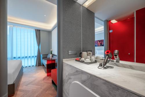 Aspera Star Essence Sky Garden Panoramic Hotel-Jiefangbei Hongya Branch - image 3