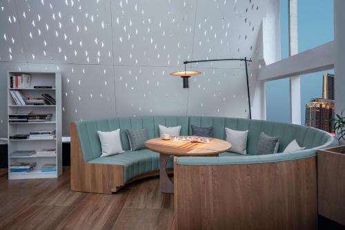 Aspera Star Essence Sky Garden Panoramic Hotel-Jiefangbei Hongya Branch - image 2