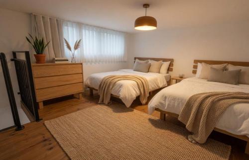Margalit Luxury Beach Suite - Heated Pool, Jacuzzi, Sauna & BBQ – khách sạn tại Kibbutz Gesher Haziv