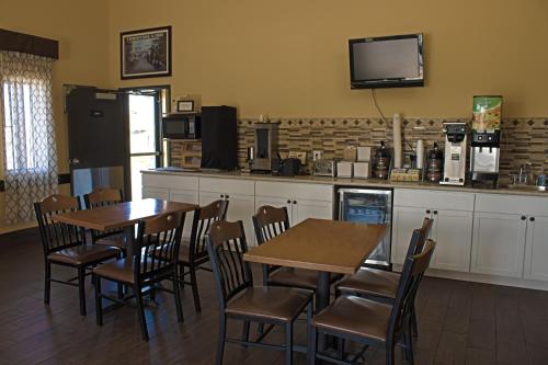 Super 8 By Wyndham Abilene Ks in Abilene (Kansas)