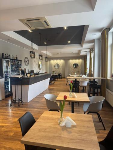Ресторан, Carina Hotel in Тчев