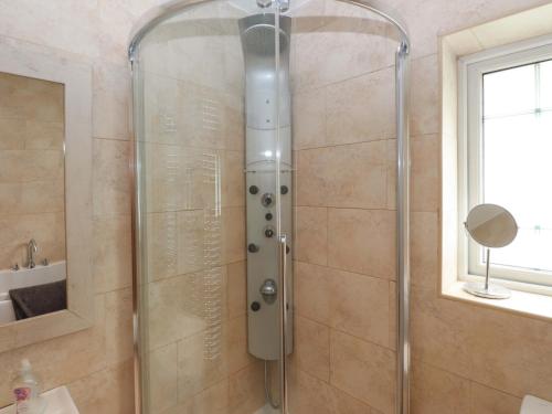 The Bungalow Pwllheli - image 23