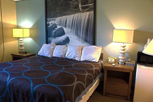 Super 8 By Wyndham Abilene Ks in Abilene (Kansas)