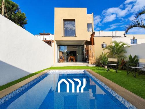 Modern Duplex with Pool in Luque