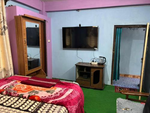 Ground Nest Homestay Lepchajagat in Ghoom Pahar Forest