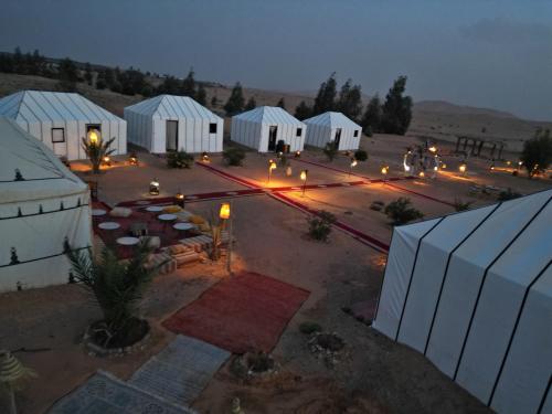 Iekārtas, Sahara Magic Luxury Camp & Camel trek in Lac Yasmins