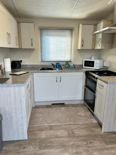 Bridlington Holiday Park low cost lodge - sleeps 3 in Freistorpa