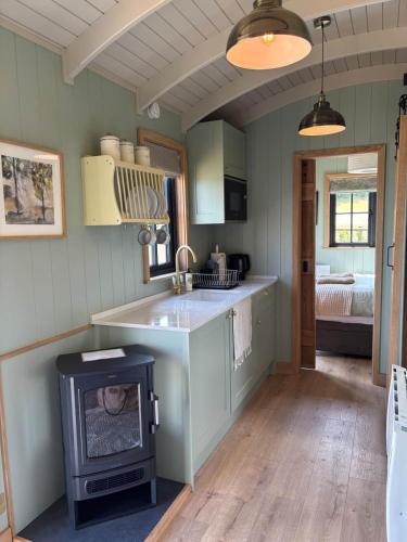 Glamping Pod with Stunning Views - Wiltshire - Texel in Compton Bassett