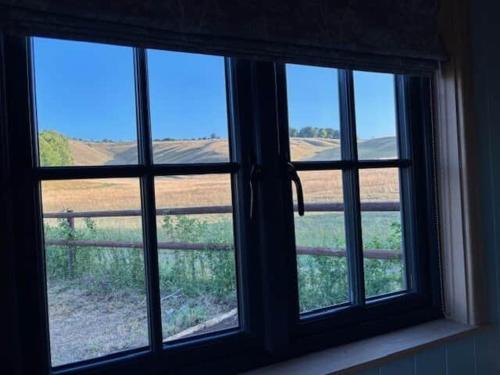 Glamping Pod in Wiltshire with spectacular views - Herdwick in Compton Bassett