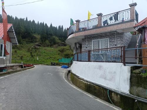 Doma homestay in Lower Mamring Khasmahal