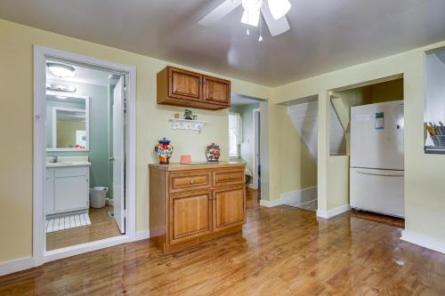 Riverside Franklin Townhome: 2 Private Balconies! in Frenklina (NH)