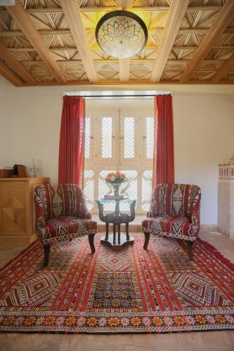 The Riad Saeed 5
