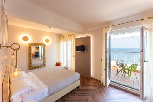 Hotel Vittorio in Ντεσεντζάνο Ντελ Γκάρντα