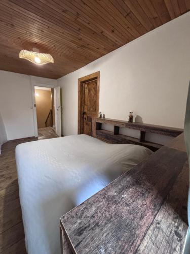 Comme à La Maison (Comme a La Maison) in Le Bouchet-Saint-Nicolas