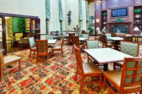 Lobby, Holiday Inn Express Hotel & Suites DFW West - Hurst By IHG in Hurst