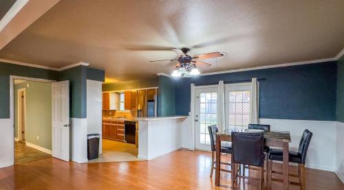 The Spacious Avocado 4 Bed, 2 Bath in Burkburnett (TX)