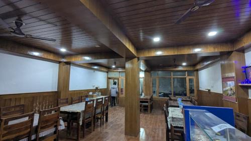 Restorāns, Kunzang Homestay in Nako
