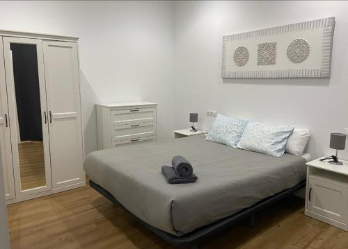 Enjoy Malaga Apartment with Terrace for 4 by turivida