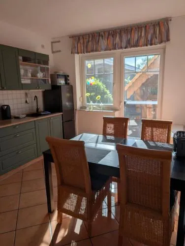 " FeWo am Hof " Große Wohnung mit zwei Schlafzimmern, seperate Küche und großem Bad in Beverstedt, Deutschland