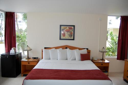 Alcazar Resort- Gay Mens Resort - main image