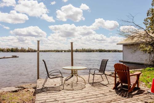 Ambleside - 2-Bedroom Cottage #4, Kawartha Lakes (zdjęcie 2)