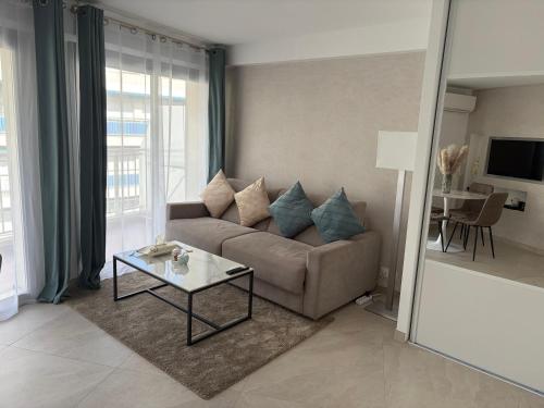Studio élégant Cannes centre , proche croisette 4