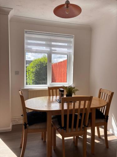 Instalaciones, Fairway House in Kettering