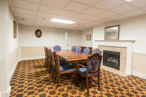 Fort Harrison State Park Inn – Indianapolis, IN