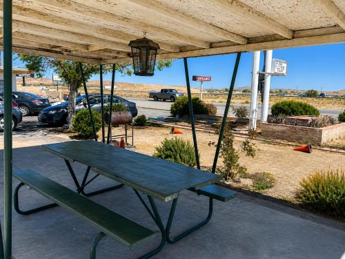 Carl's Motel in Rosamond, USA