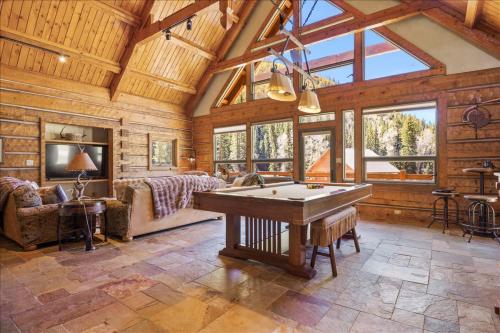 Goble Creek Ranch 65 Acre Riverfront Hot Tub in Dunton (CO)