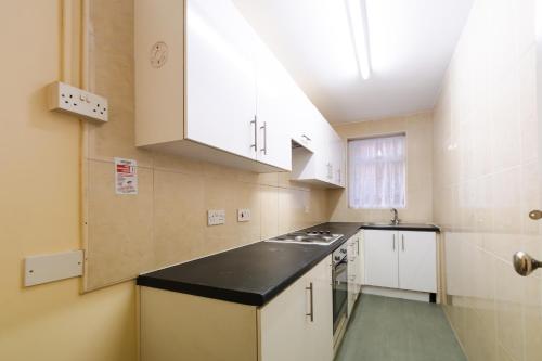 Laburnum Guest House - Heathrow London T5 - image 11