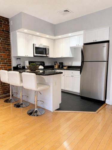 Beautiful 2Bedroom in the South End Boston - Ground Level Unit – khách sạn tại Cuối Phía Nam