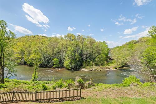 Rodeway Inn and Suites on the River - image 40
