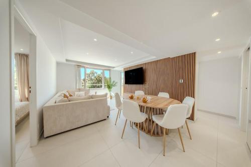 3 bedrooms, air conditioning, parking in Cannes