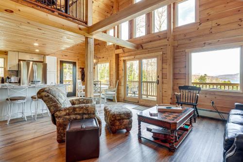 Newfound Lake Getaway: Cabin w/ Deck, Fire Pit in Bristol (NH)