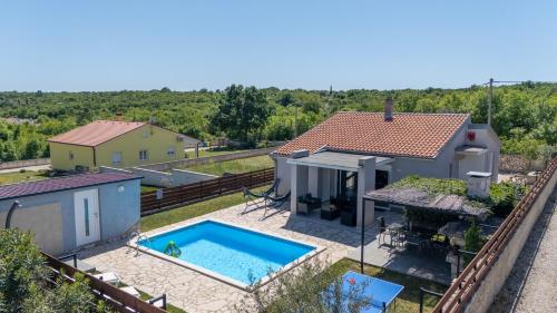 Holiday Home Casa Vida in Rakalj