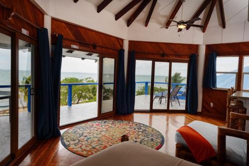 Beachfront 3-Bed, 2-Bath Family Getaway with Pool in Riversdale