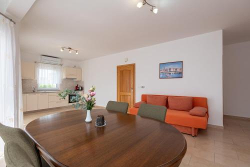 Apartments Maric 5