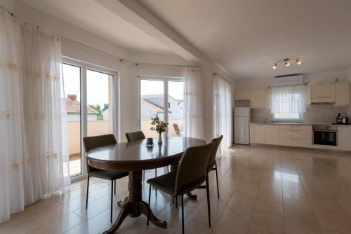 Apartments Maric 2