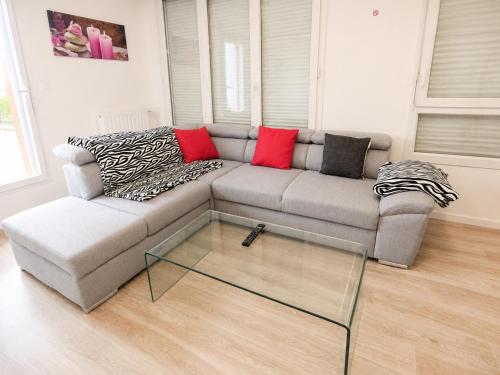 SAINT DENIS appartement 2 chambres avec parking