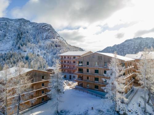 Фасада на хотела, Zirbennest Sonnenalpe Nassfeld Top A03 in Хермагор