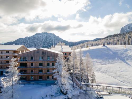 Фасада на хотела, Zirbennest Sonnenalpe Nassfeld Top A03 in Хермагор