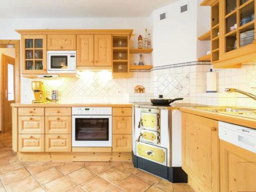 virtuve, Almenblick in Steinfeld (Carinthia)