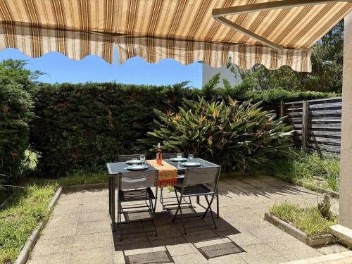Appartement avec clim et piscine - 3 pers. - FR-1-252-203
