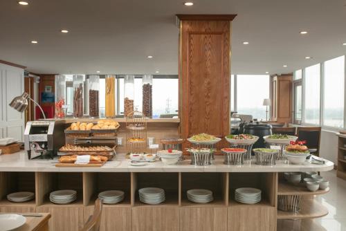 Food and beverages, Hanoi Sail Hotel in Hanoi