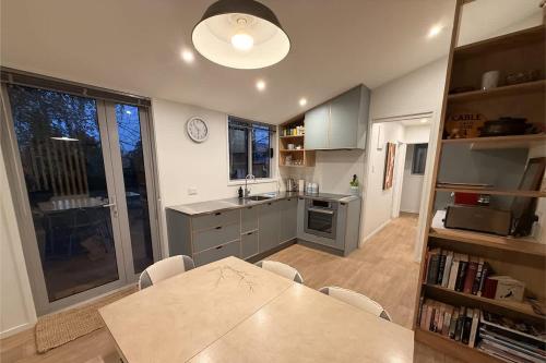 Glenbrook Cottage - Home in the Heart of Twizel in Twizel